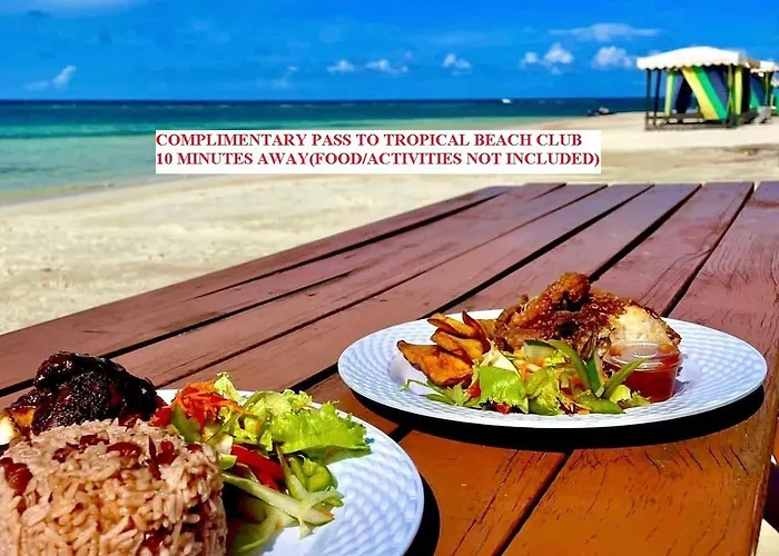 Mirando Place #2---beach Club Access, Hot Tub, Gym, Pool, 3 Lounges, Townhouse 2 ,airport 10min * Montego Bay