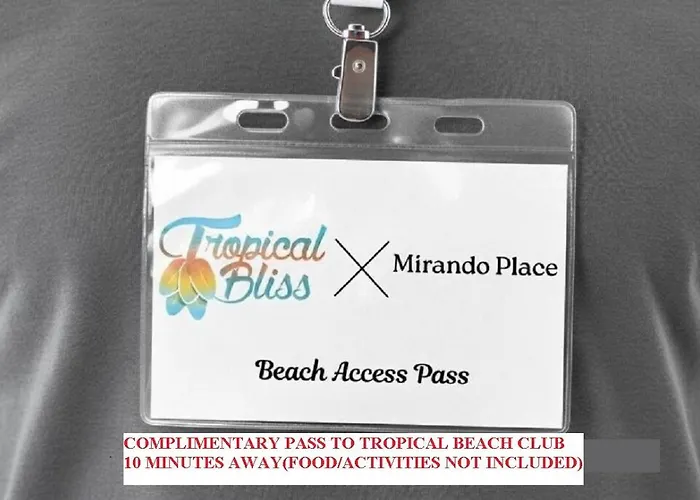 Mirando Place #2---beach Club Access, Hot Tub, Gym, Pool, 3 Lounges, Townhouse 2 ,airport 10min Montego Bay